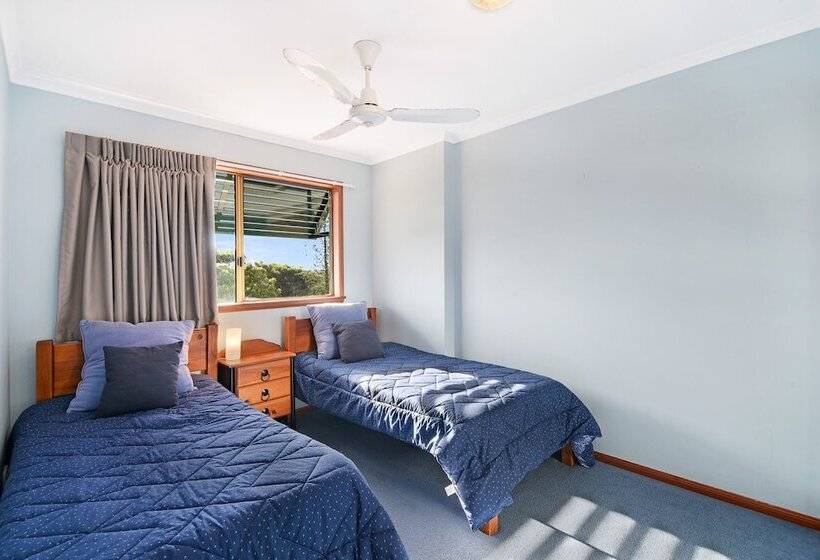 Vaai Moana 5/10 Oriole Avenue