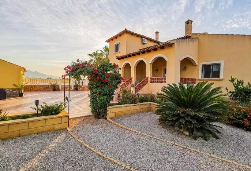 Villa 98 Bed & Breakfast