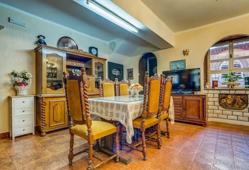 Villa Donkovic