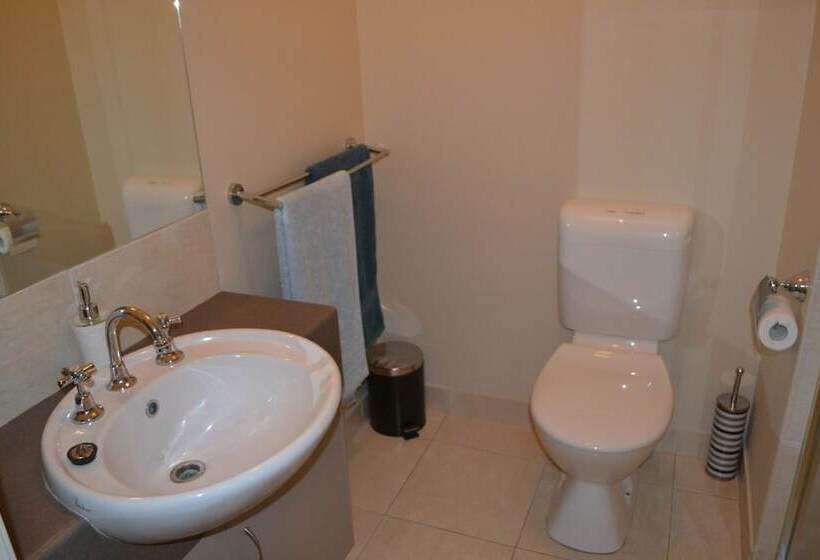 Waterview   2 Doc Crt