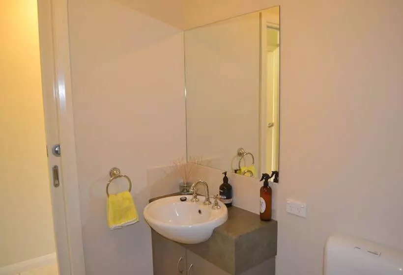 Waterview   2 Doc Crt