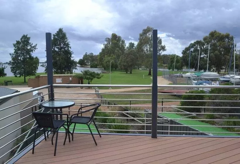 Waterview   2 Doc Crt