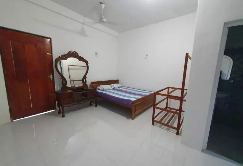 Hostel Villa Senan Mirissa