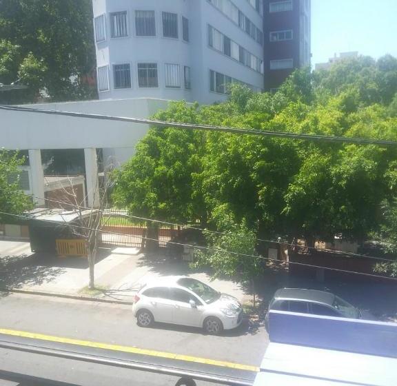 پانسیون Hostel Juniors