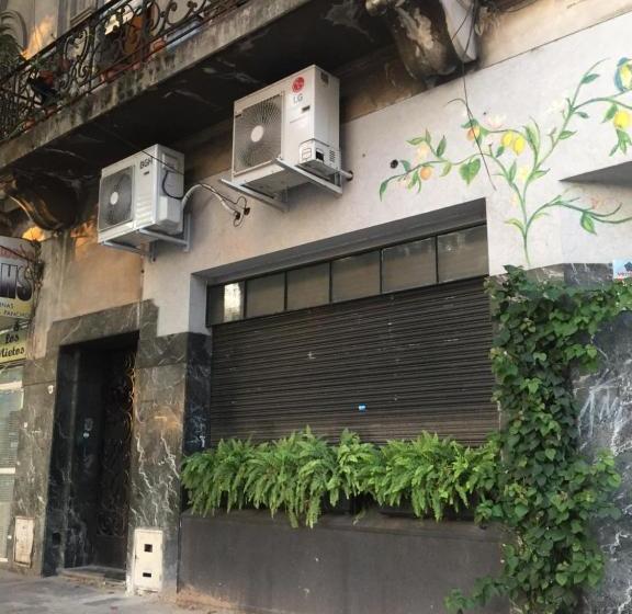 پانسیون Hostel Juniors