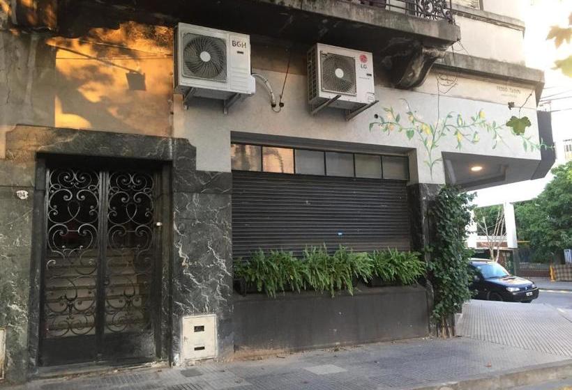 پانسیون Hostel Juniors