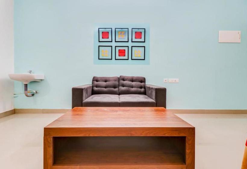 펜션 Oyo 60354 Home Meadow Homes