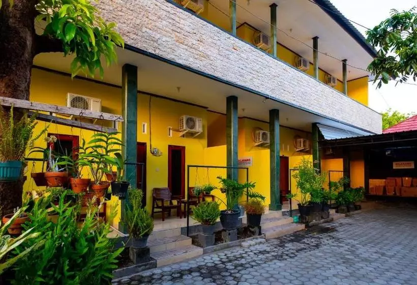 ホテル Spot On 2732 Sandy Guesthouse