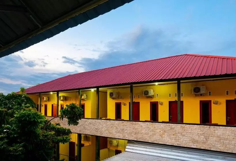 ホテル Spot On 2732 Sandy Guesthouse