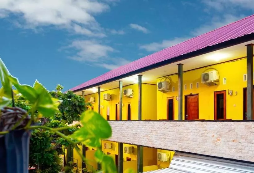 ホテル Spot On 2732 Sandy Guesthouse