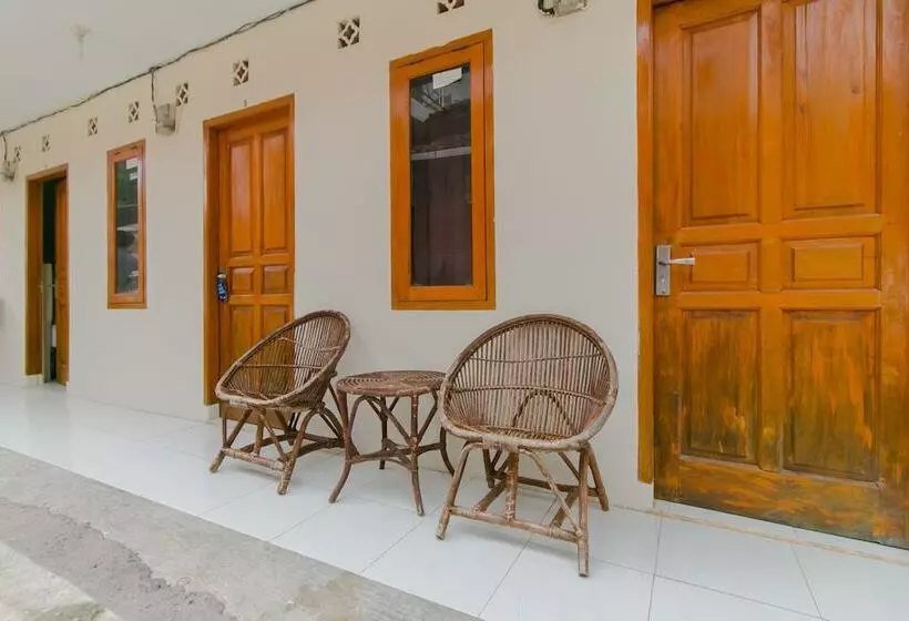 هتل Spot On 2750 Ayu Homestay Syariah