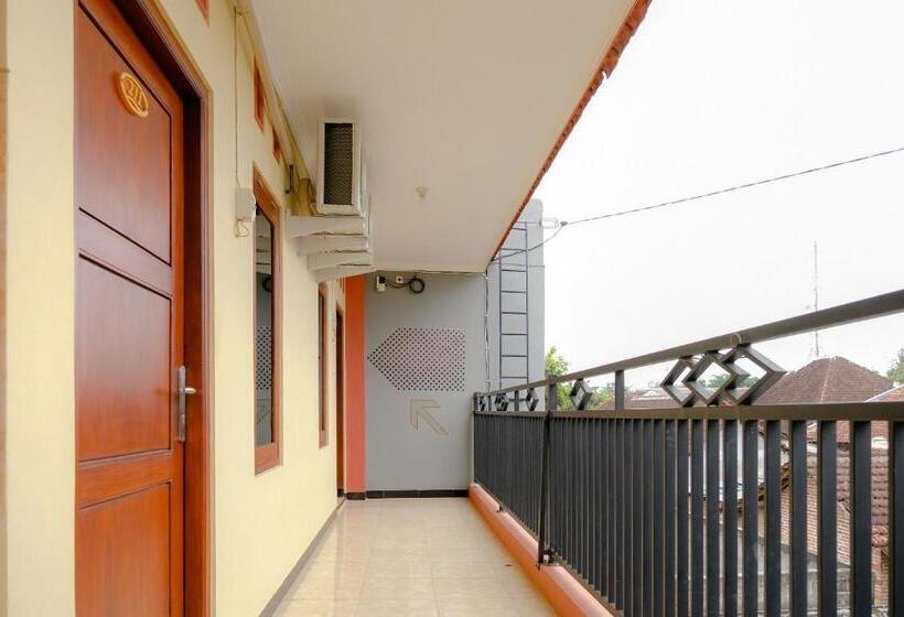 Hotel Spot On 2826 Panderman Residence