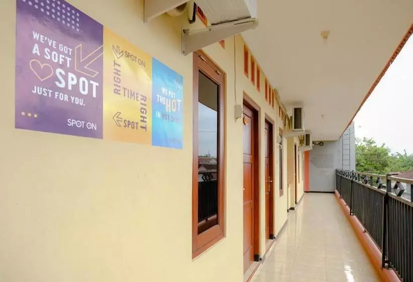 Hotelli Spot On 2826 Panderman Residence