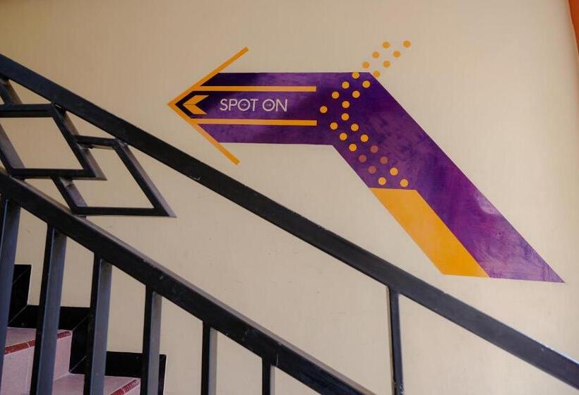 Hotel Spot On 2826 Panderman Residence