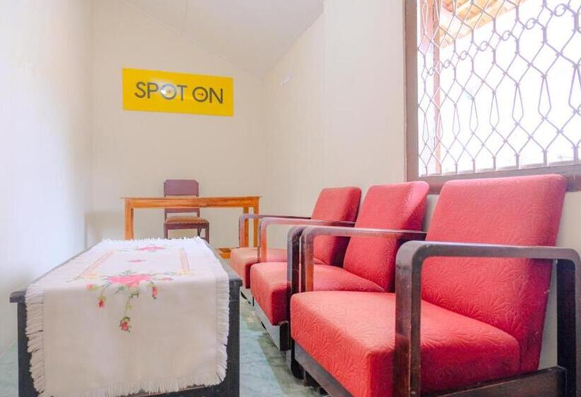 Hotel Spot On 2826 Panderman Residence