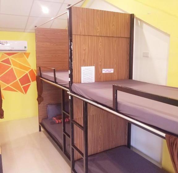 هتل کپسول Codohomestay Garden