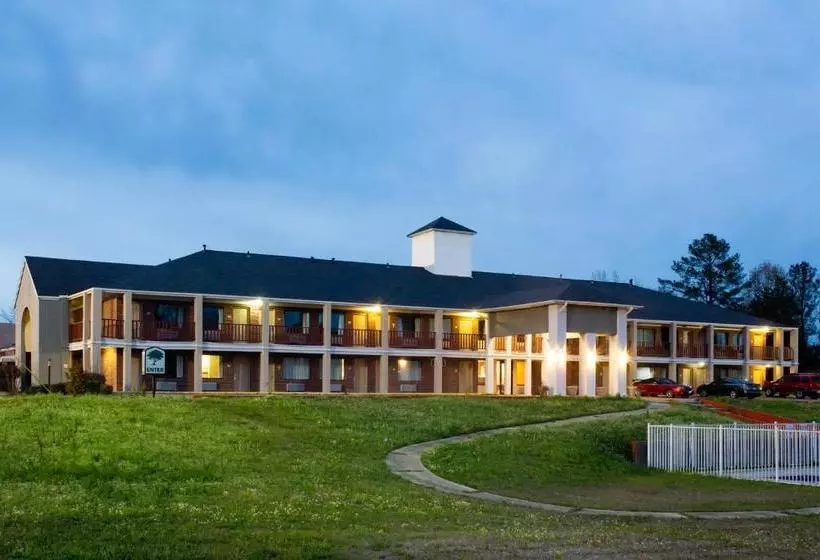 Motelli Oak Tree Inn