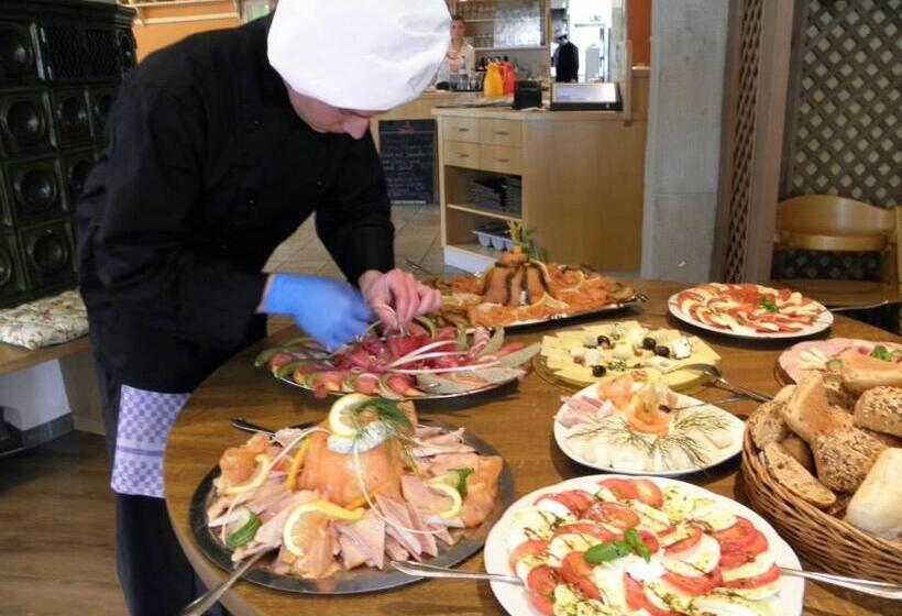 Отель 4 Jahreszeiten Mit Restaurant