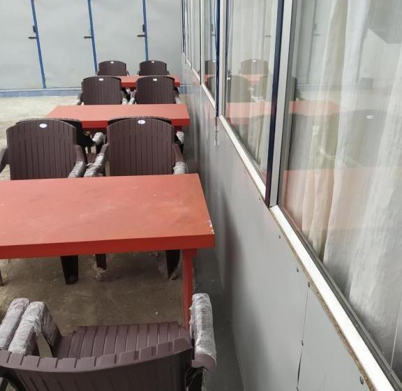 호텔 Ooty Dormitories