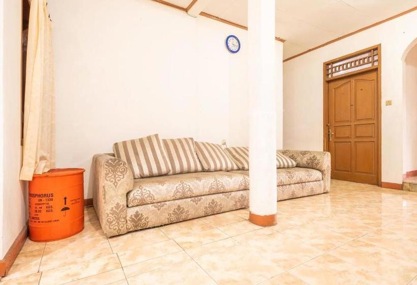 Szálloda Oyo Life 2449 Sandila Residence