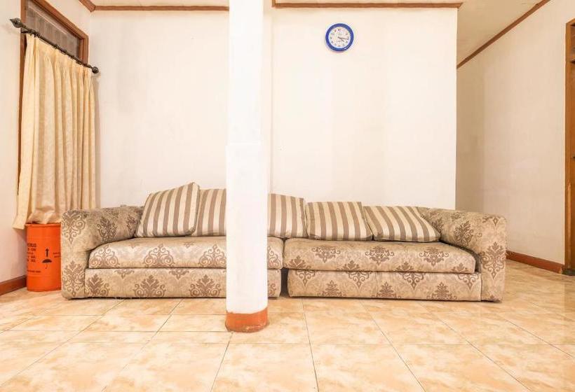 Szálloda Oyo Life 2449 Sandila Residence