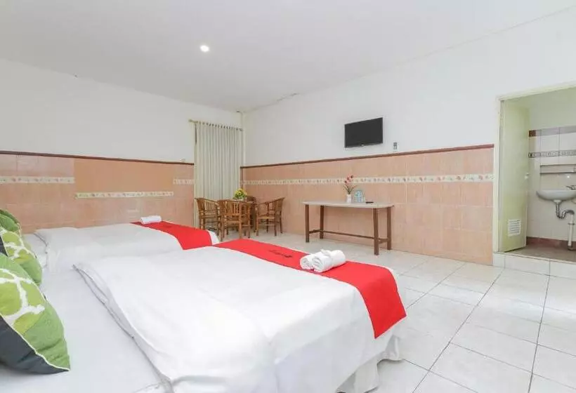 هتل Reddoorz Syariah At Mojosari