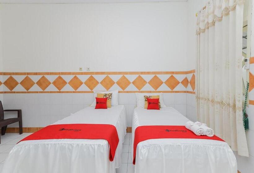 ホテル Reddoorz Syariah At Mojosari