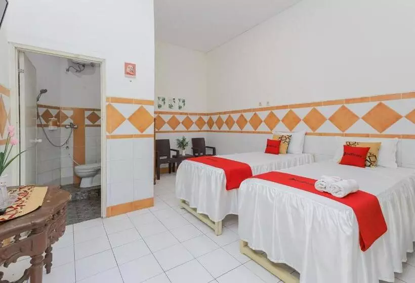 هتل Reddoorz Syariah At Mojosari