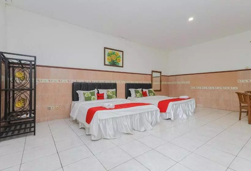 هتل Reddoorz Syariah At Mojosari