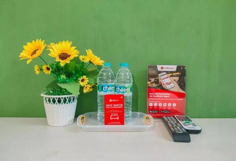 هتل Reddoorz Syariah At Mojosari