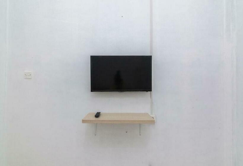 בית מלון כפרי Reddoorz Syariah Near Tanjung Pinang City Center