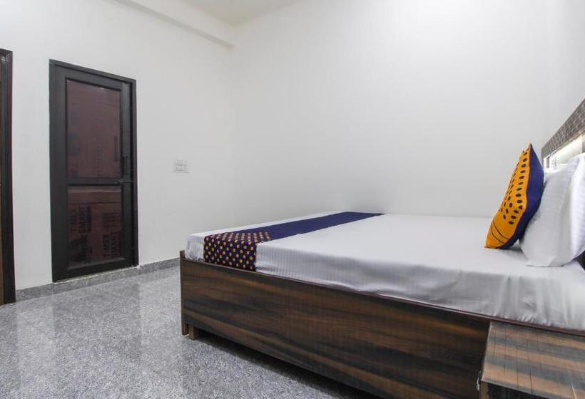 Hotel Spot On 68067 Shri Shyamji Atithi Grah