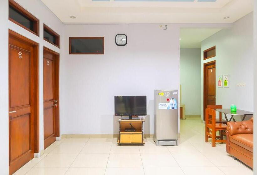 בית מלון כפרי Koolkost Syariah @ Duri Kosambi