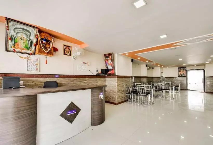 هتل Oyo 66018  Vijayraj Lodging And Boarding