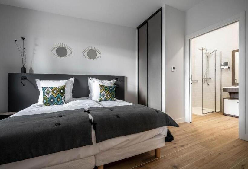 La Grange Des Pères