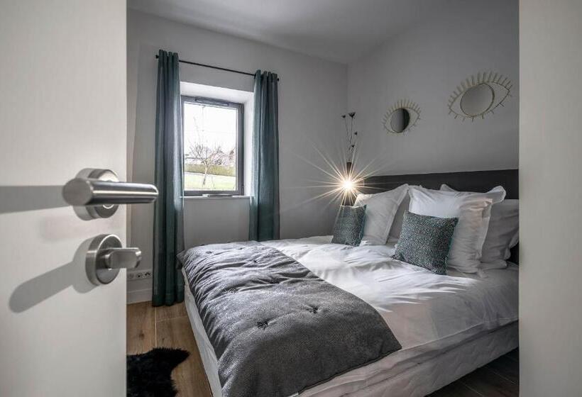 La Grange Des Pères