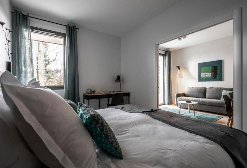 La Grange Des Pères