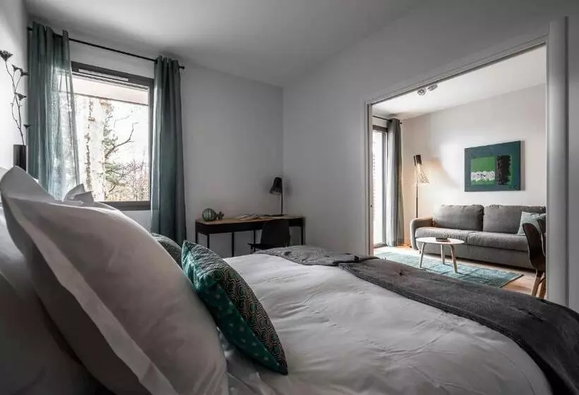 La Grange Des Pères