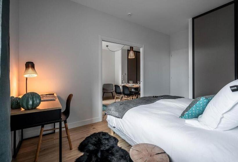 La Grange Des Pères