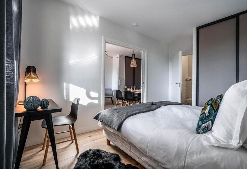 La Grange Des Pères