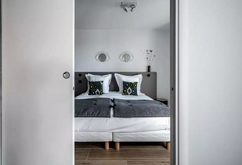 La Grange Des Pères