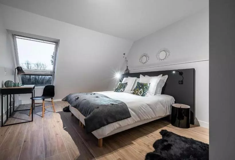 La Grange Des Pères