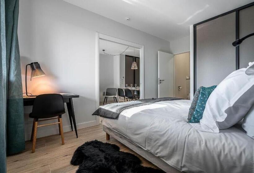 La Grange Des Pères