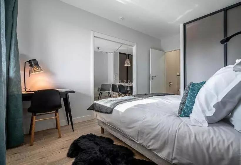 La Grange Des Pères