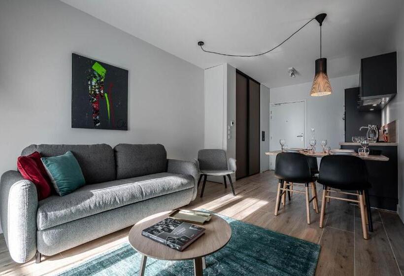 La Grange Des Pères