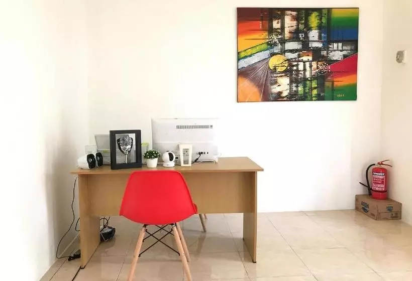 ホテル Oyo 2551 Dewi Residence 2