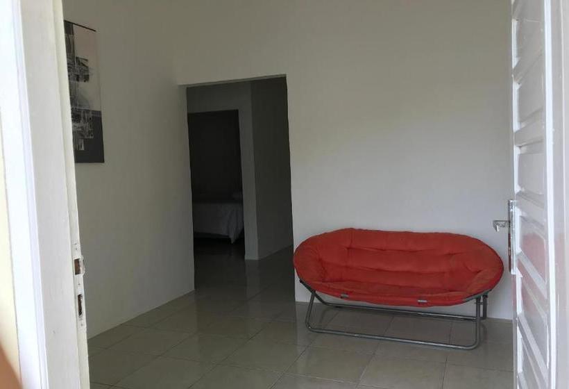 فندق Oyo 2551 Dewi Residence 2