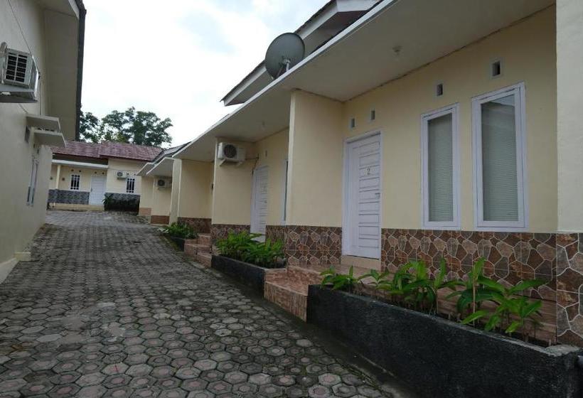 فندق Oyo 2551 Dewi Residence 2