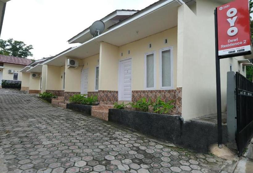 فندق Oyo 2551 Dewi Residence 2