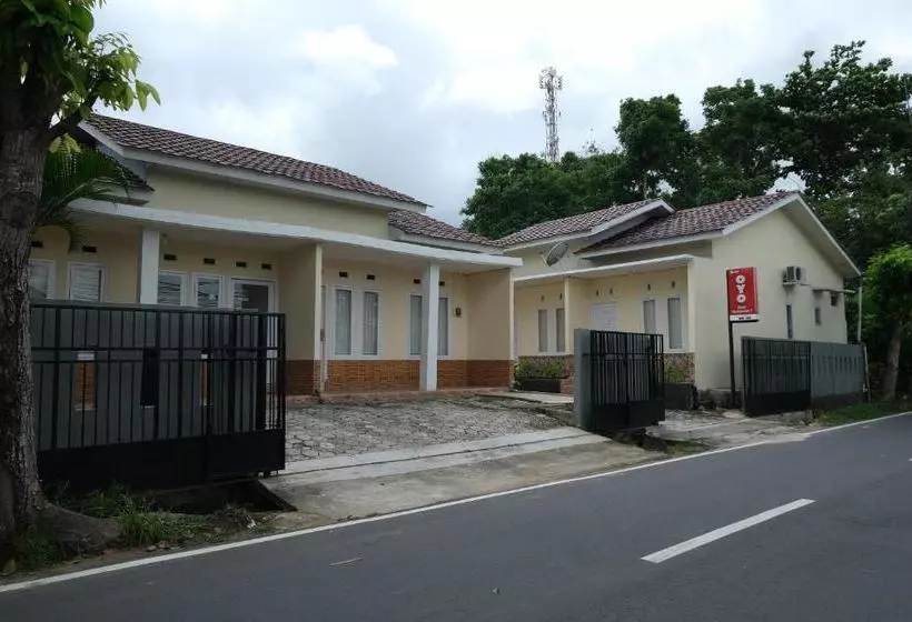 ホテル Oyo 2551 Dewi Residence 2